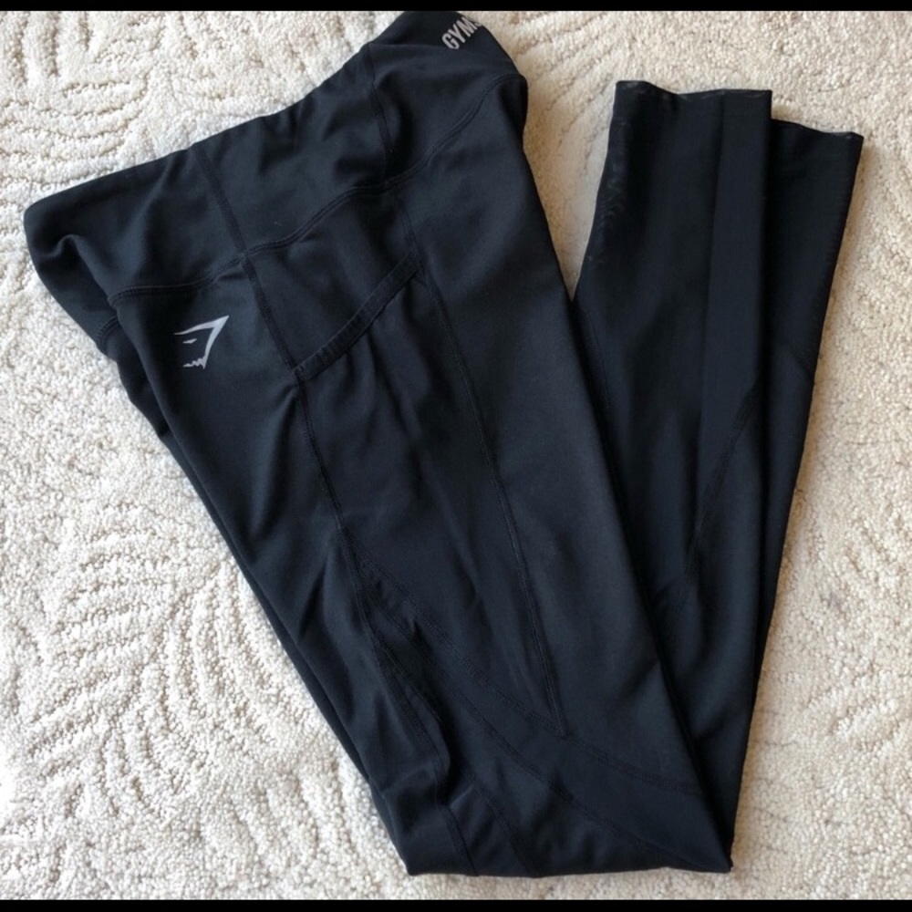 Black Gymshark leggings